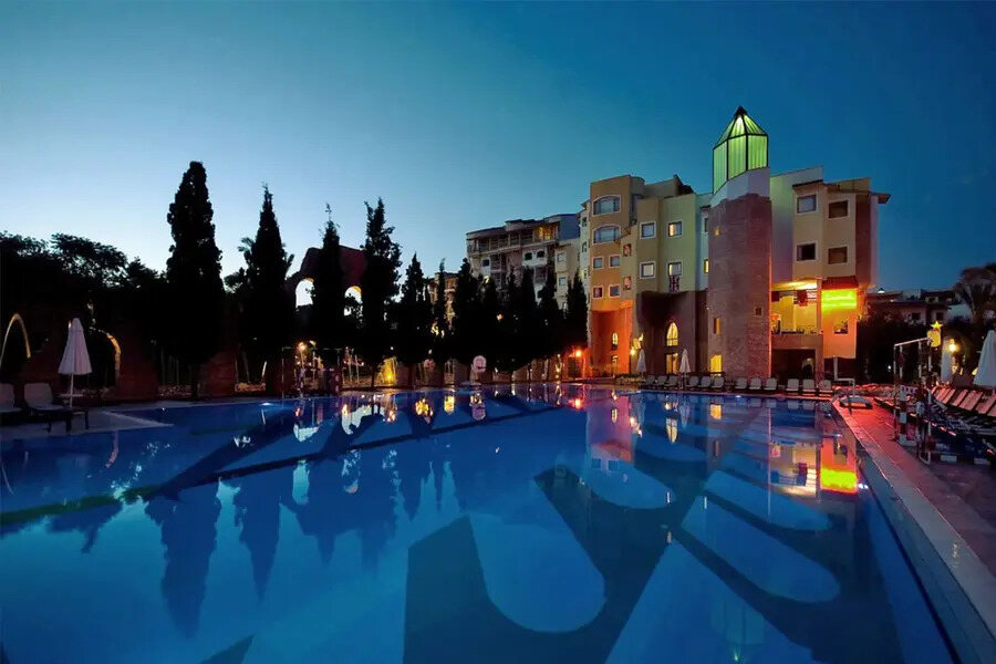 LIMAK ARCADIA SPORT RESORT HOTEL