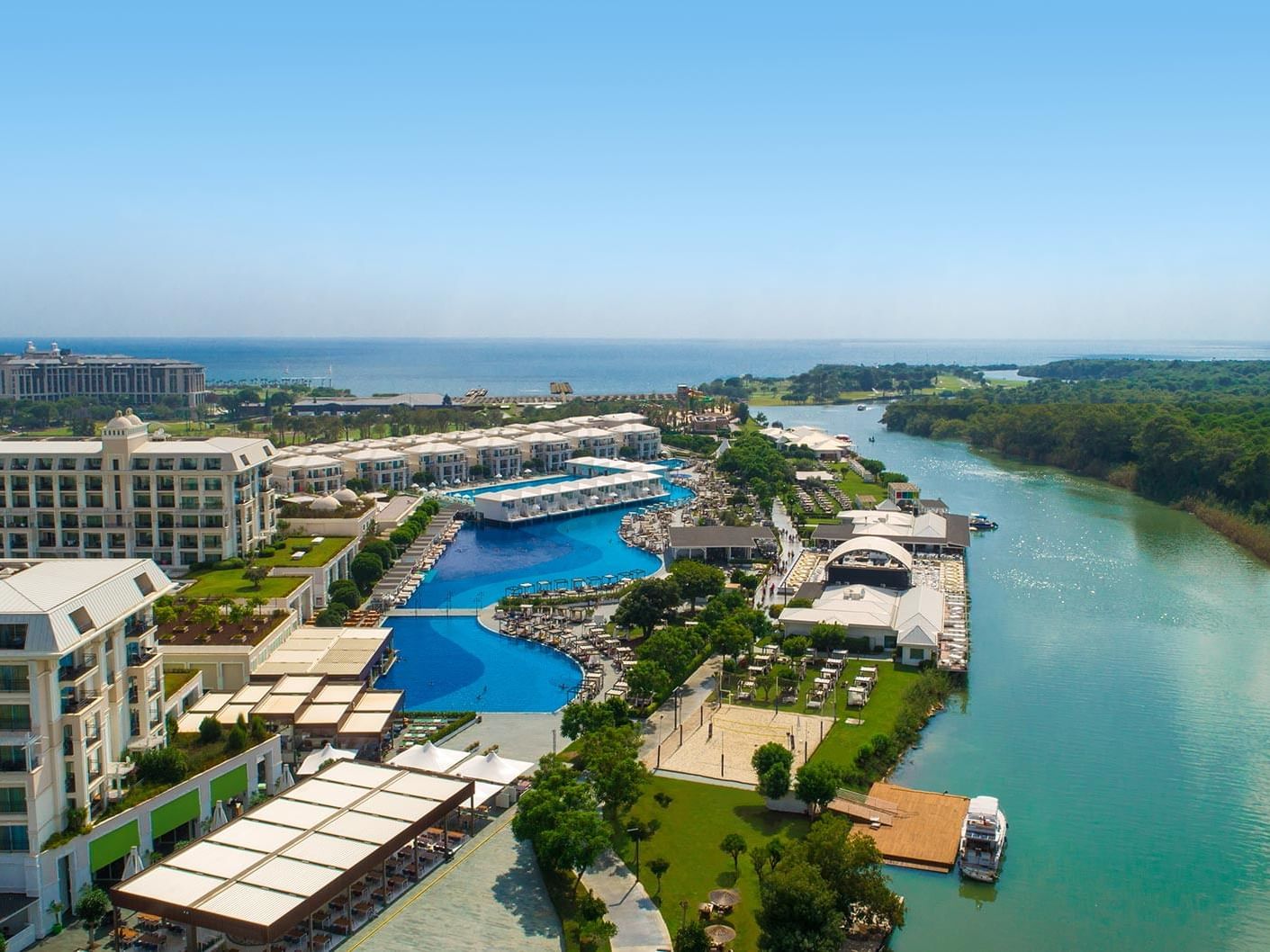 TITANIC DE LUXE BELEK