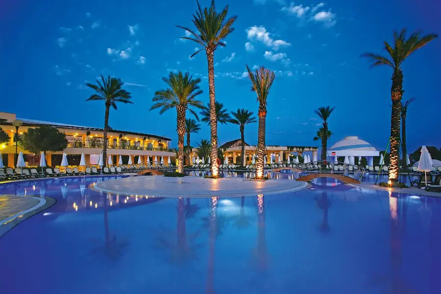 LIMAK ATLANTIS DELUXE HOTEL & RESORT